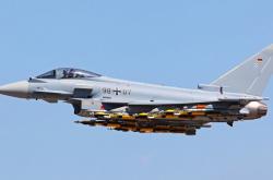 开云体育中国-速度与魔法，F1街道赛焦点战与魔术横扫猛龙的体育启示