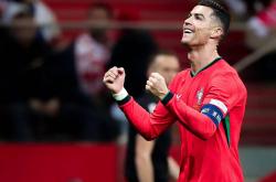 开云下载-葡萄牙豪门战胜对手，欲冲击英超冠军