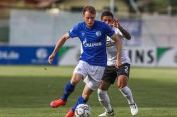 开云下载-沙尔克客场扭转劣势，成功逆转取胜