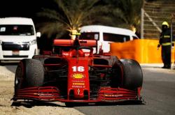 开云体育平台APP-包含索伯车队完胜梅赛德斯，佩雷兹关键制胜的词条