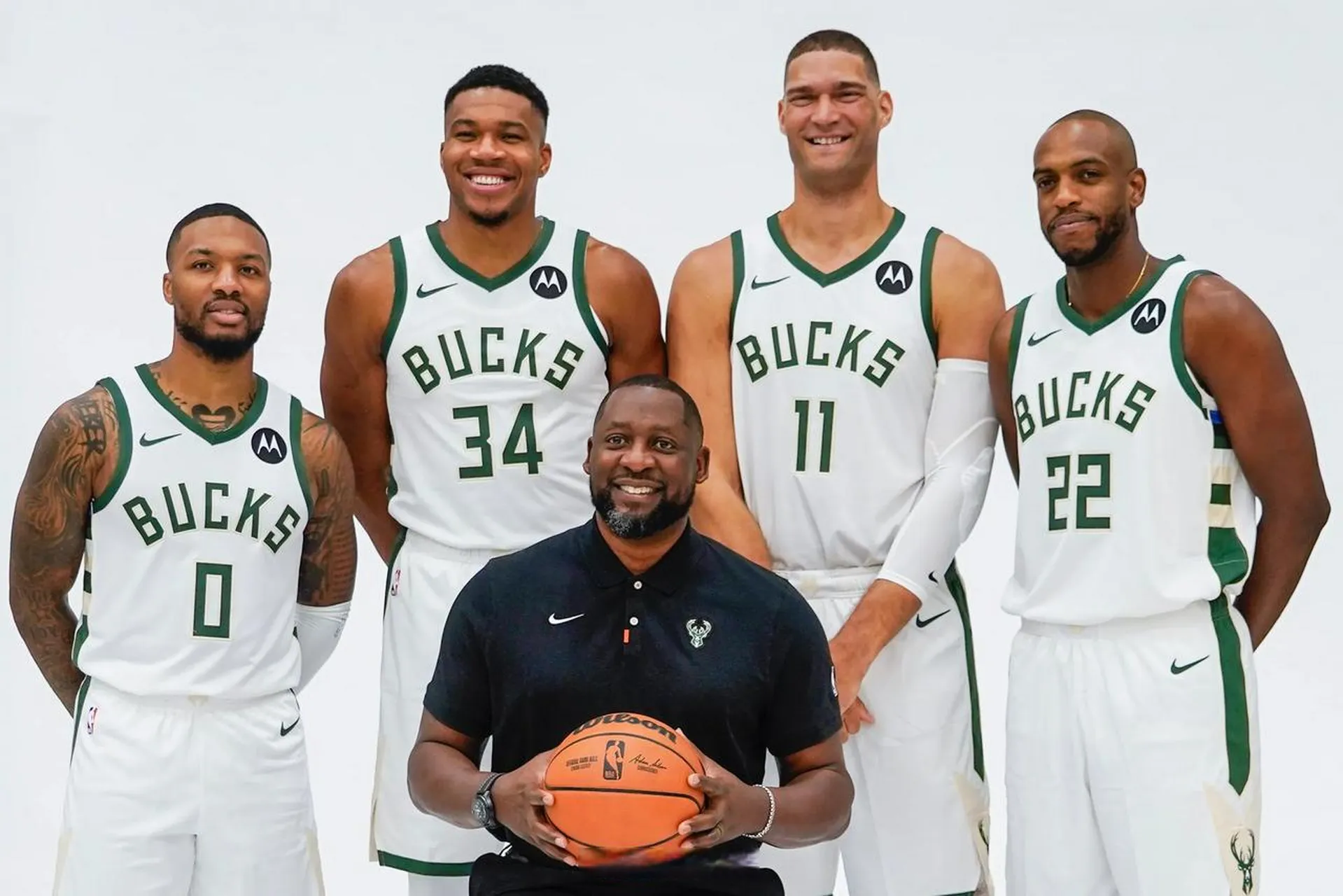 希腊男篮绝杀雄鹿,布拉德利打破历史纪录 希腊男篮绝杀雄鹿,布拉德利打破历史纪录