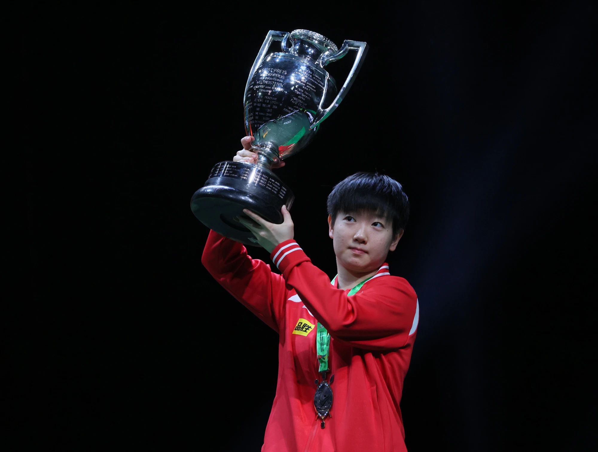 乒乓球战队状态火热，誓夺总冠军的简单介绍