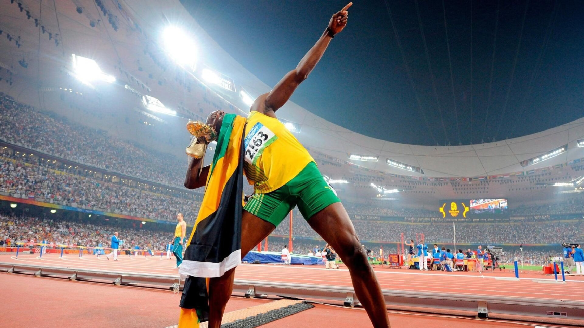 阿劳霍,舞台越辽阔,利刃越锋利—从比利亚雷亚尔关键战到乌拉圭突围战的双重奏