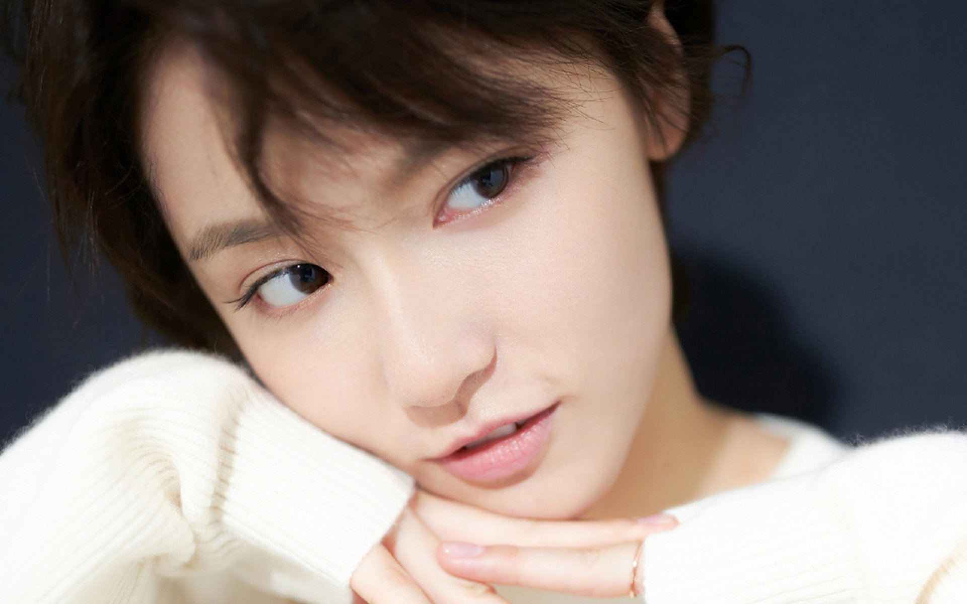 篮网惊涛骇浪冲垮上海队，爱德华兹末节18分主宰比赛