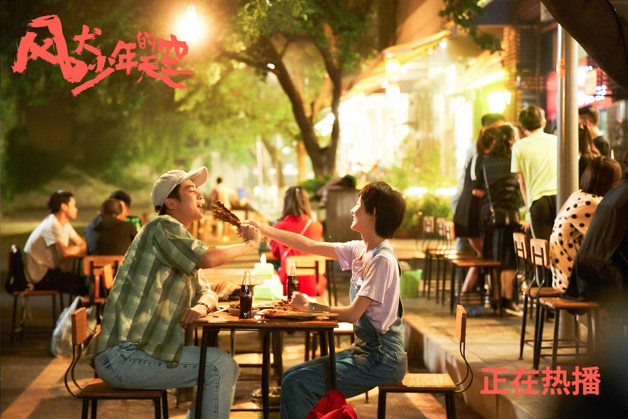 布克全能统治攻防，独行侠险胜勇士显獠牙