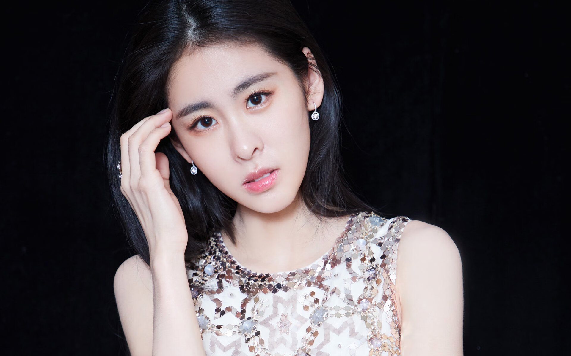 跨界双雄，深圳队力克太阳，哈登年度焦点之战接管比赛