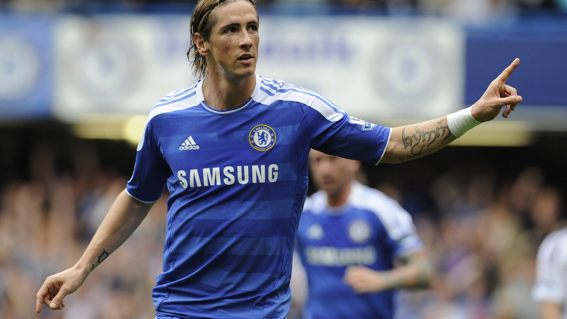 德甲之夜，迪巴拉登场，一顶王冠与他的舞台